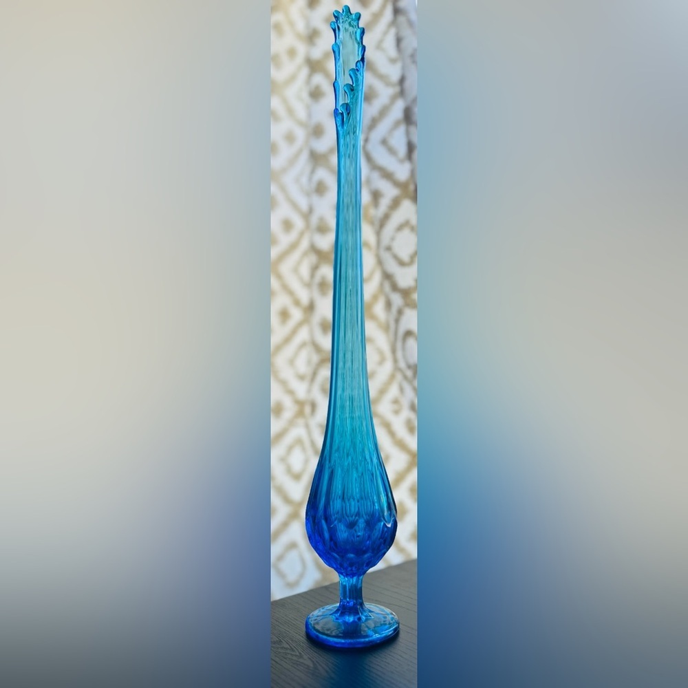 Fenton Sapphire Blue Ombré MCM Thumbprint Swung Vase
